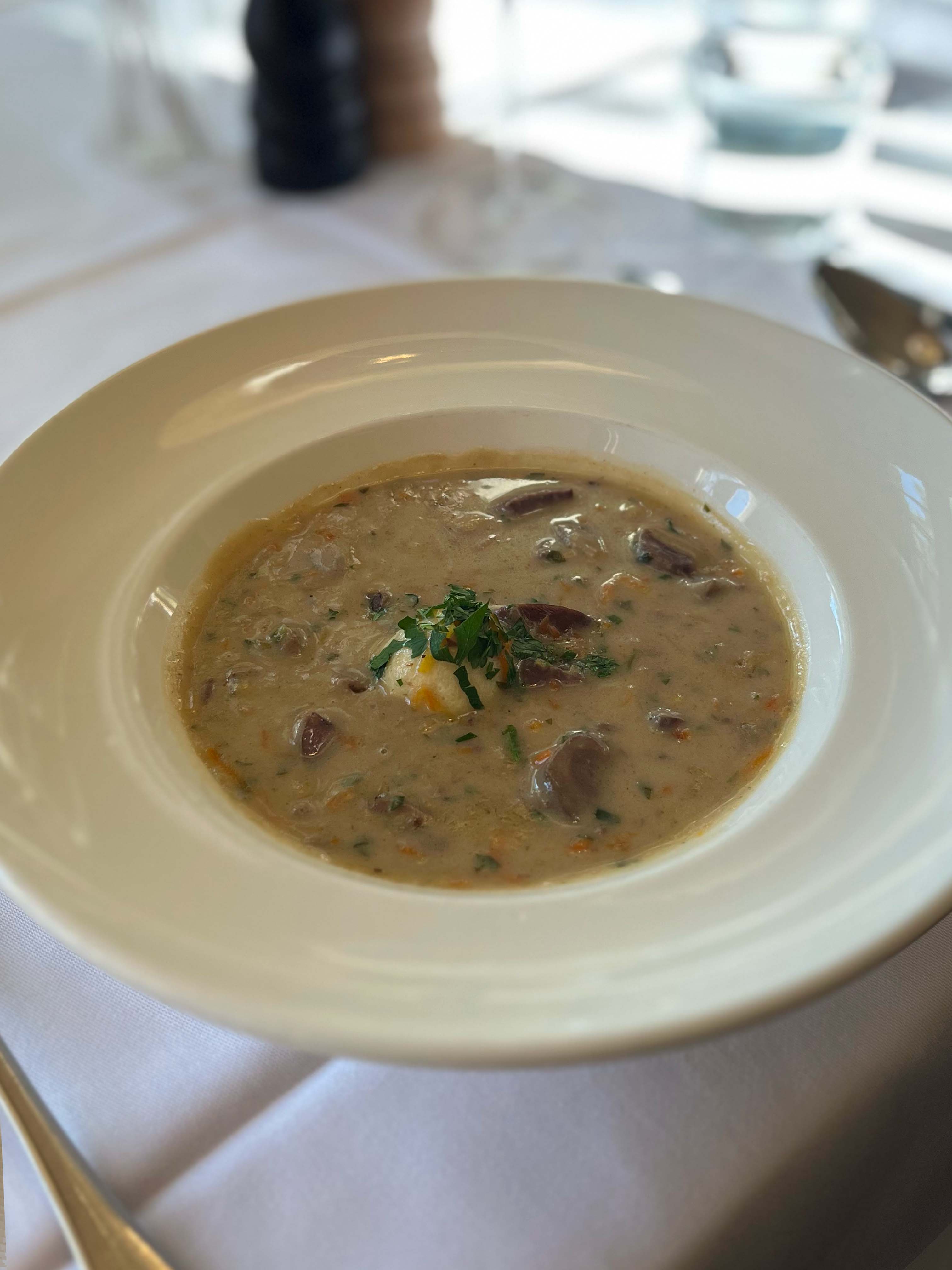 Pfarrwirts Ganslsuppe